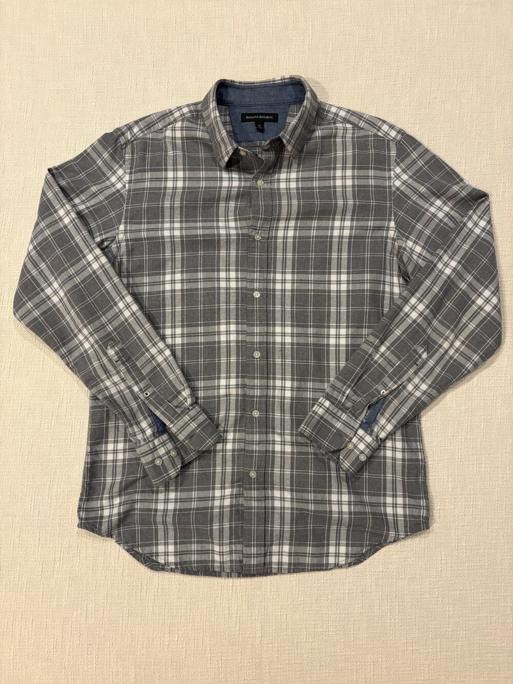 Banana Republic Men's M Gray White Plaid Cotton Long Sleeve Button Down